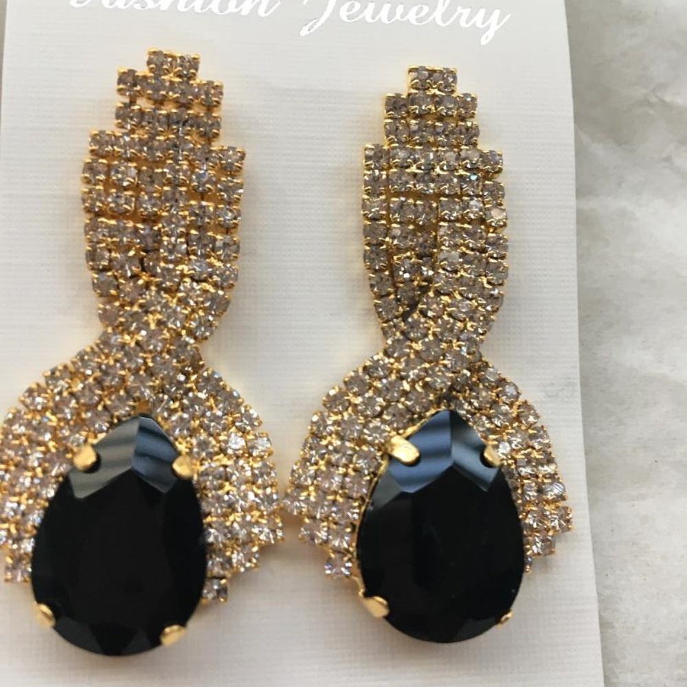 Black and Rhinestone Pierce Earrings